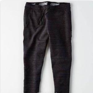 American Eagle men’s joggers size XL